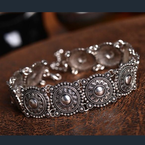 Silver Sun Choker Necklace - Picture 3 of 6